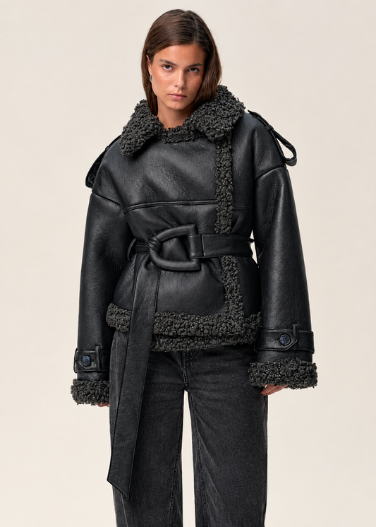 Elmira | Chaqueta de piel de oveja con cinturón