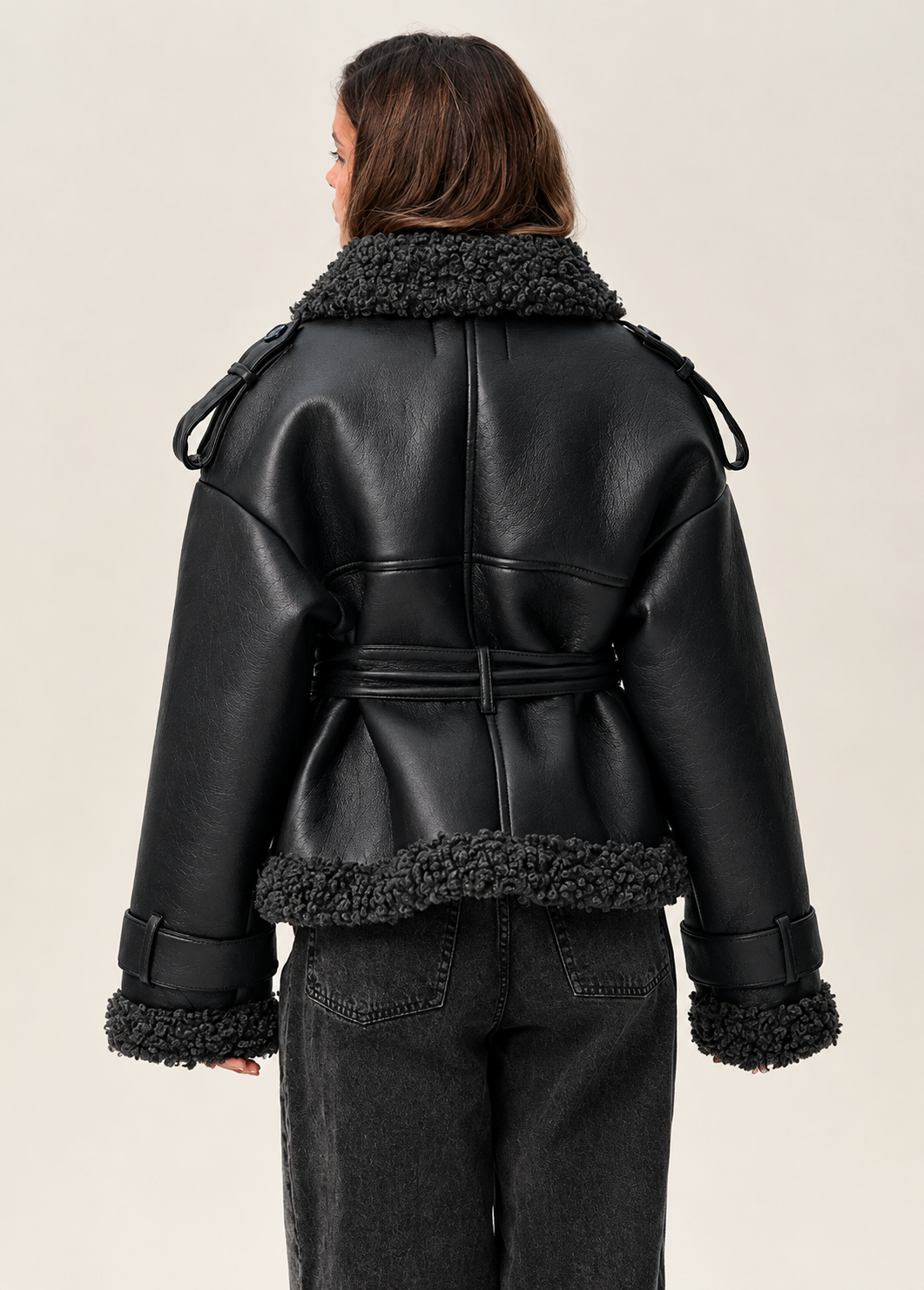 Elmira | Chaqueta de piel de oveja con cinturón
