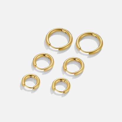 Conjunto de mini aros dorados