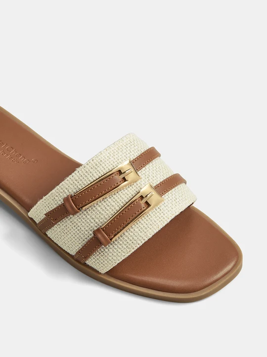 Sandalias planas con doble hebilla