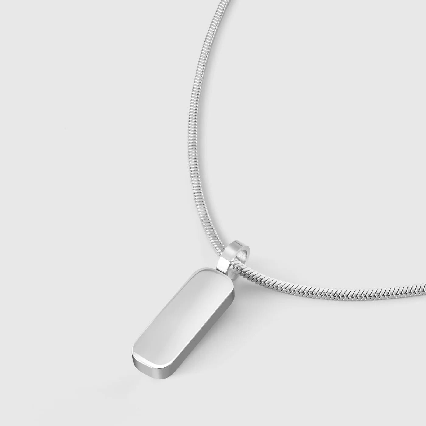 Colgante minimalista y cadena cuadrada para hombres