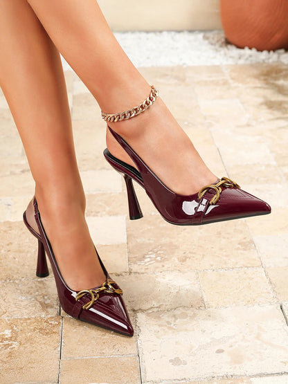 Zapatos de tacón destalonados con detalle de bocado de caballo