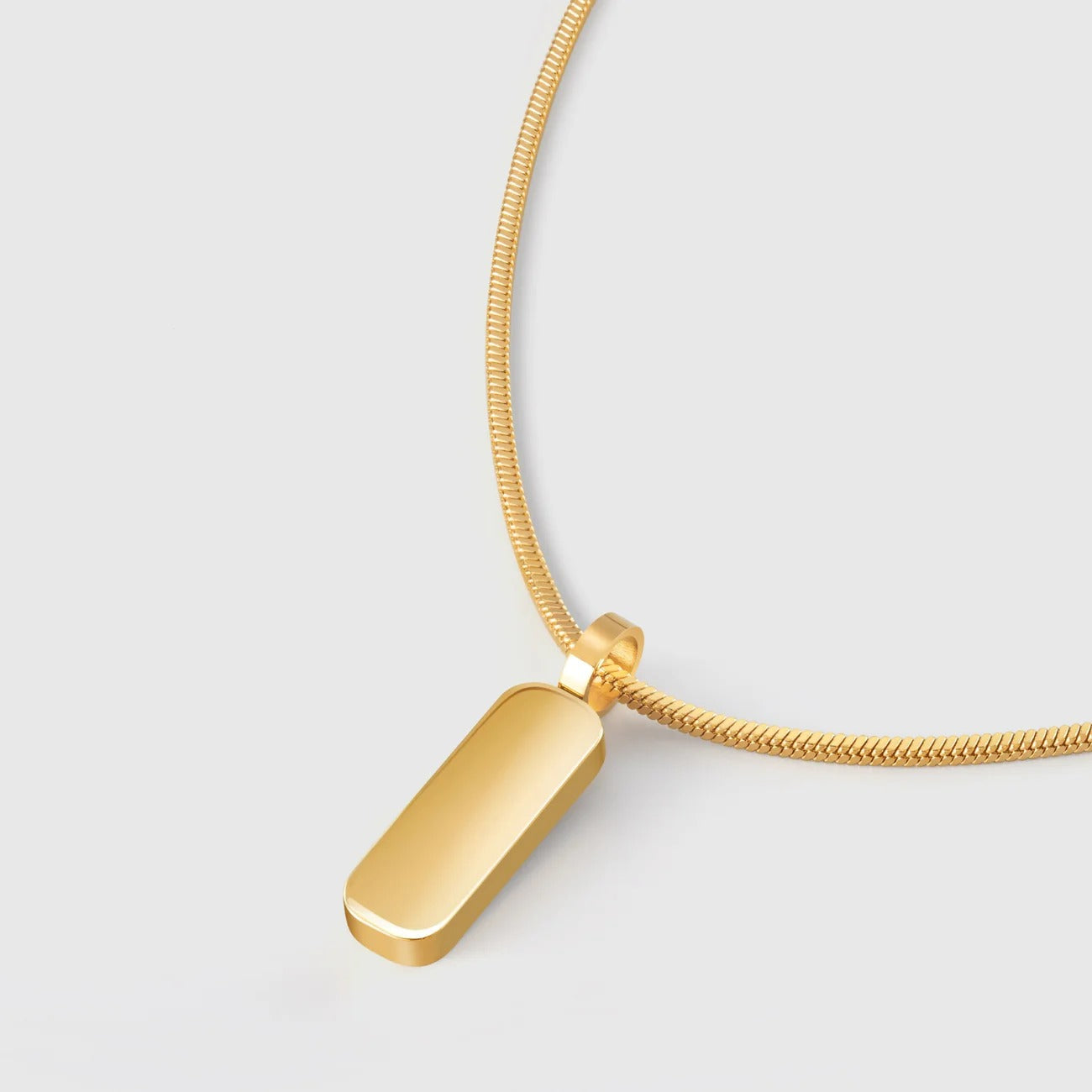 Colgante minimalista y cadena cuadrada para hombres