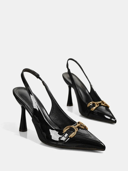 Zapatos de tacón destalonados con detalle de bocado de caballo